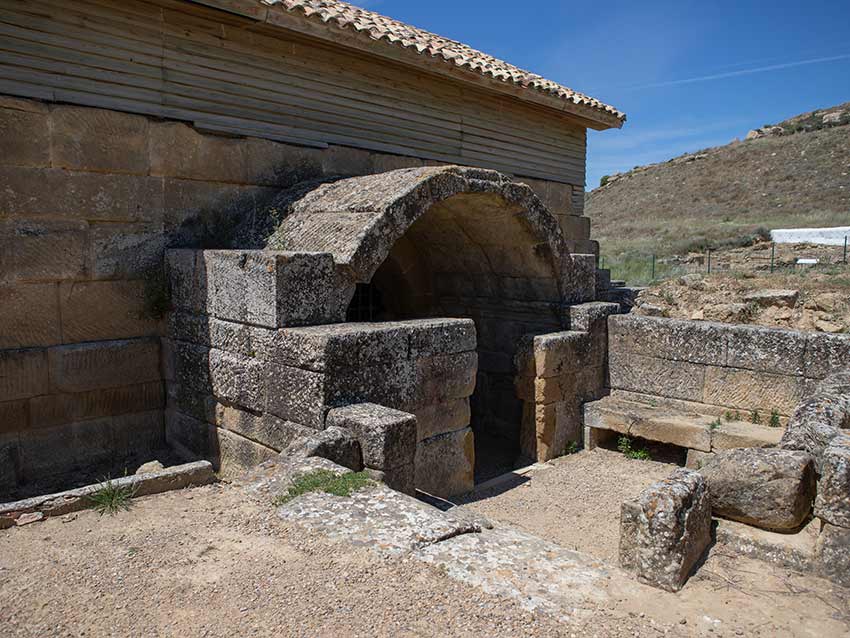 Termas Yacimiento romano de Los Bañales