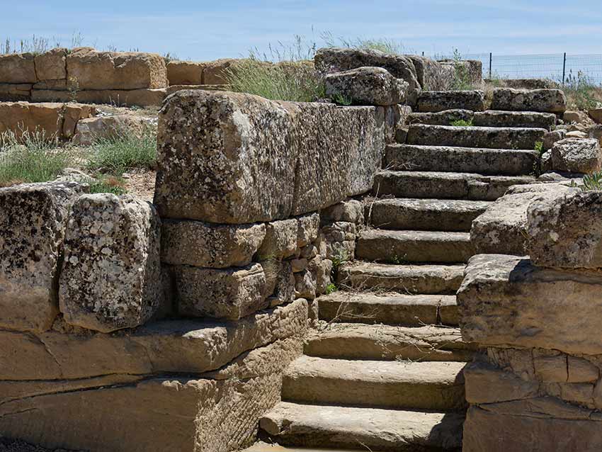Escalera romana del Yacimiento Los Bañales